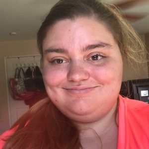 Meet your Posher, Savannah